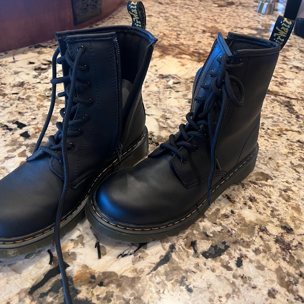 Dr martens boots! NWOT. These are to big for me!